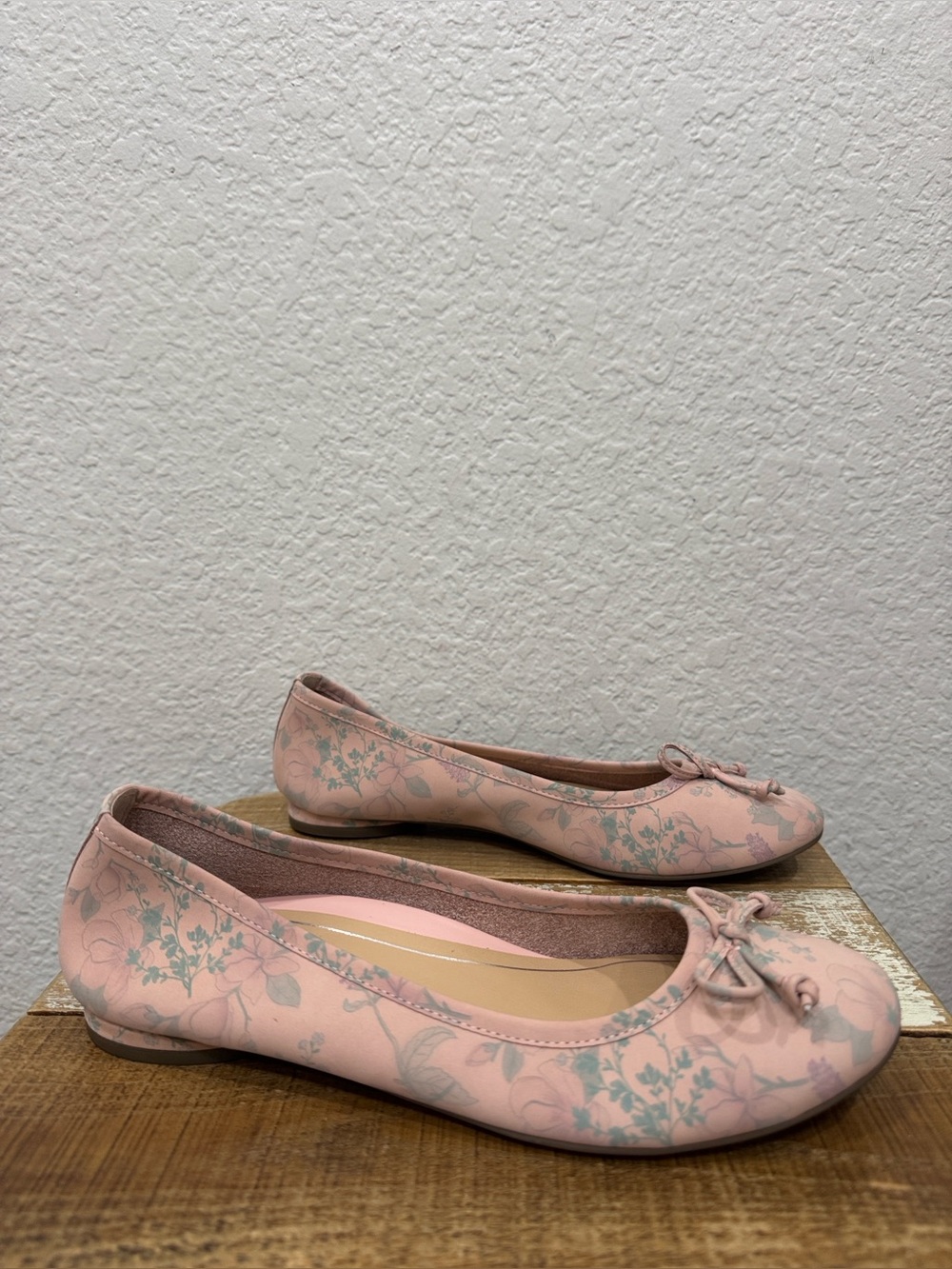 Vionic Callisto Floral Ballet Flats Size 7.5 NEW - Picture 2 of 8